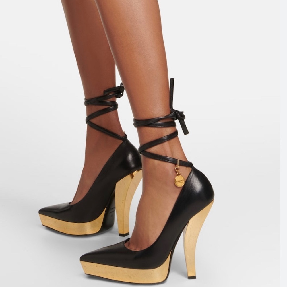 Brand new TOM FORD pumps!